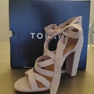 NWT!! 🎀 Torrid Soft Pink Lace Up 4” Heel!! Sz 10!